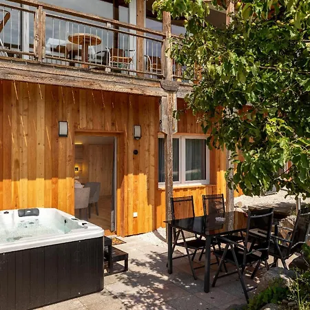 Luxus-appartement Mit Whirlpool #532